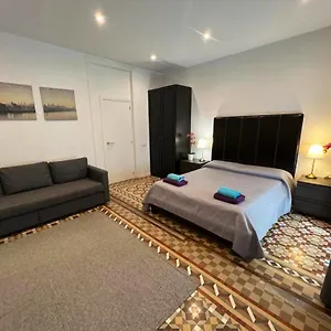 Bed & Breakfast On Balmes, Barcelona